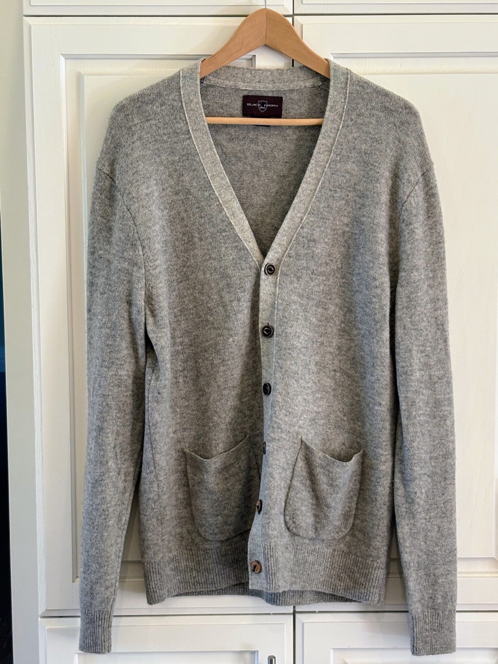 Black Brown 1826 Gray Button Cardigan in 80% Wool size Large